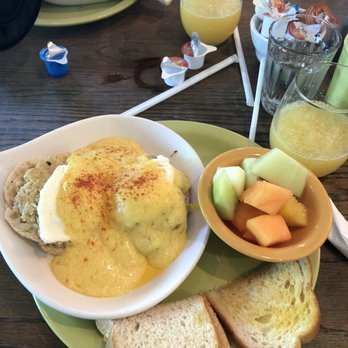 Scramblers - Crab Cake Benny, mimosa - Breakfast & Brunch Near Me - Cincinnati, Ohio