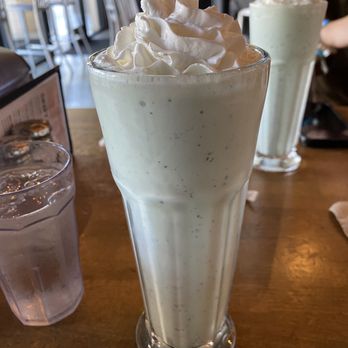 Kyle's Kitchen - Cookies and cream - Burgers Near Me - Goleta, California Kyle's Kitchen - Cookies and cream - Burgers Near Me - Goleta, California
