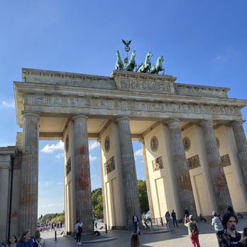 Brandenburger Tor - Landmarks & Historical Buildings Near Me - Berlin, BE