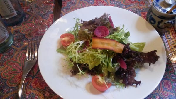 Chez Yvonne by null