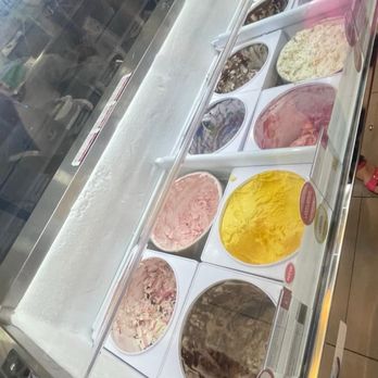 Baskin Robbins - Ice Cream & Frozen Yogurt Near Me - Houston, Texas Baskin Robbins - Ice Cream & Frozen Yogurt Near Me - Houston, Texas