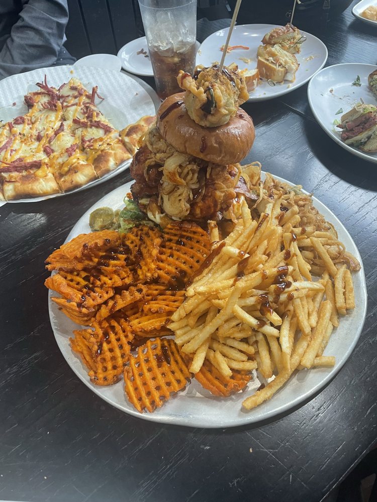 BARREL HOUSE 18 Photos & 35 Reviews 9 Brickyard Dr, Bloomington