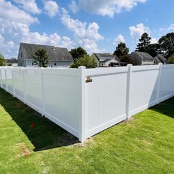 DanDale Fence - Vinyl - 48" Solid