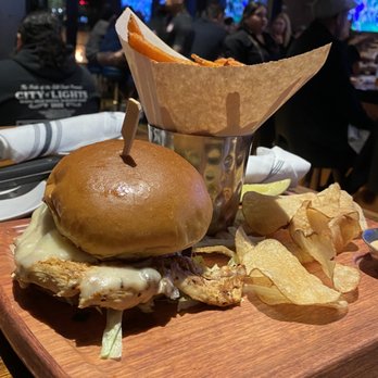 Finney's Crafthouse - Camarillo - grilled chicken club - New American Near Me - Camarillo, California