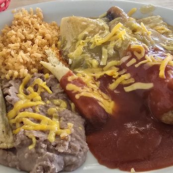 El Burrito Caliente - Mixta Combination - New Mexican Cuisine Near Me - Bayard, New Mexico El Burrito Caliente - Mixta Combination - New Mexican Cuisine Near Me - Bayard, New Mexico