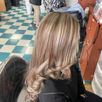 Hanna's Beauty Salon - Makeup Artists Near Me - Lancaster, California Hanna's Beauty Salon - Makeup Artists Near Me - Lancaster, California
