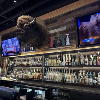 Bighorn Tavern - Bar area with machines! - New American Near Me - Reno, Nevada