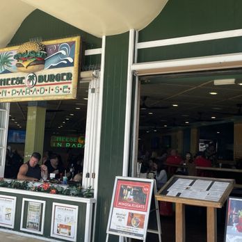 Cheeseburger In Paradise - Outside - Burgers Near Me - Honolulu, Hawaii