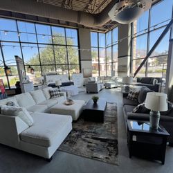 Mor Furniture for Less - Moreno Valley - Store interior