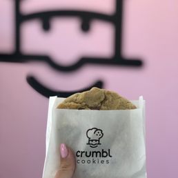 Chocolate chip cookie