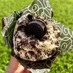 Wake N Bakery - Oreo Cupcake- Infused
