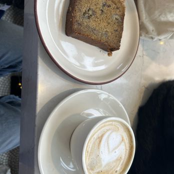Daydrift Books & Cafe - Cafes Near Me - Arlington, Virginia
