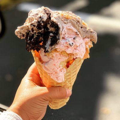 Acushnet Creamery by null