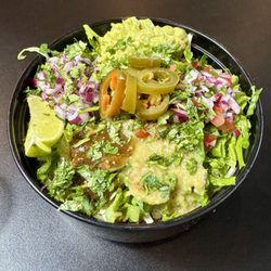 Jusla Eats - Burrito bowl with blackened chicken.