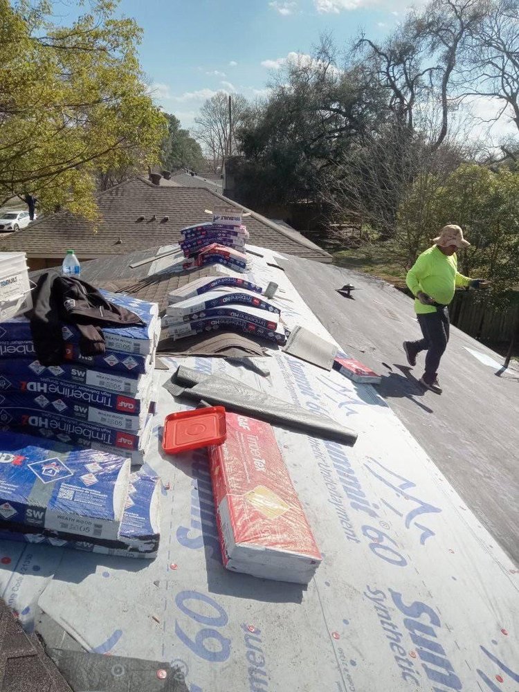 Slide of Diaz Roofing & More