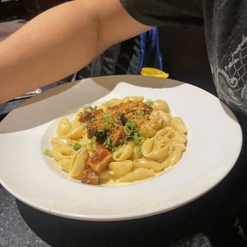 The Kitchen - Burnt ends Mac and shells - New American Near Me - Orlando, Florida The Kitchen - Burnt ends Mac and shells - New American Near Me - Orlando, Florida