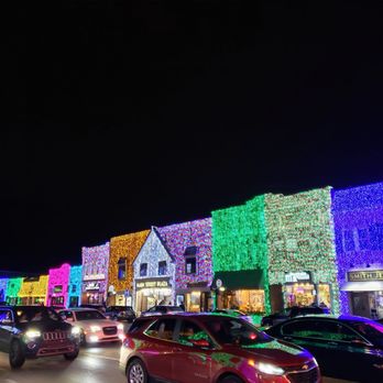 Downtown Rochester - On Main St. at Christmas in Downtown Rochester, MI - Local Flavor Near Me - Rochester, Michigan Downtown Rochester - On Main St. at Christmas in Downtown Rochester, MI - Local Flavor Near Me - Rochester, Michigan