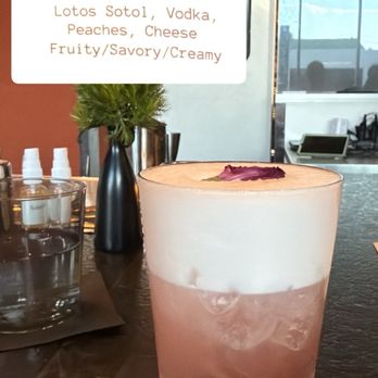 Xolo - Peach fizz - Cocktail Bars Near Me - Houston, Texas