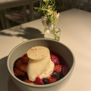 ABC Kitchen - strawberries au jus - Breakfast & Brunch Near Me - New York, New York