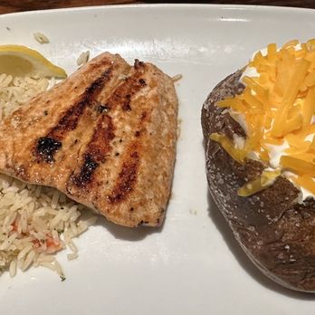 LongHorn Steakhouse - LongHorn® Salmon Lunch - Steakhouses Near Me - Lexington, Kentucky LongHorn Steakhouse - LongHorn® Salmon Lunch - Steakhouses Near Me - Lexington, Kentucky
