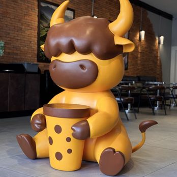 Laboba Milk Tea & Coffee - Big laboba for a photo op - Bubble Tea Near Me - Tacoma, Washington
