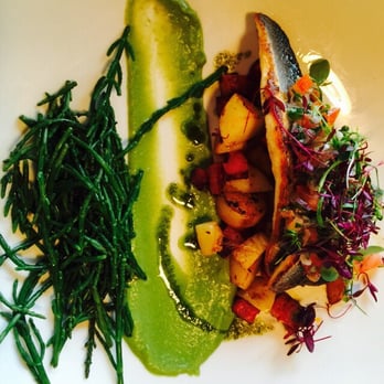 Top 1 Forever - Pan fried sea bass with chorizo potatoes and sea weed and pea puree. Good. - French Near Me - London, XGL Top 1 Forever - Pan fried sea bass with chorizo potatoes and sea weed and pea puree. Good. - French Near Me - London, XGL