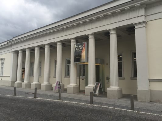 Arnulf Rainer Museum by null