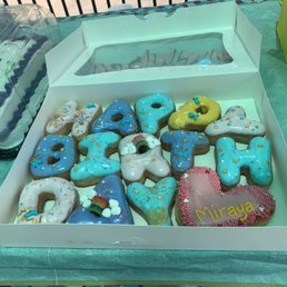 Donuts Donuts
