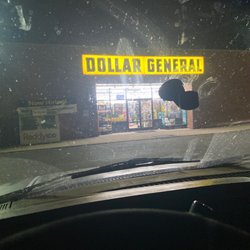 Dollar General - Front door