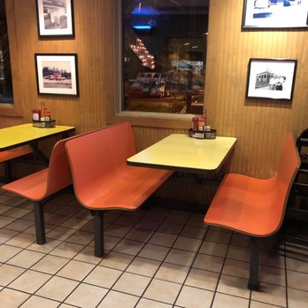 Pierce's Pitt Bar-B-Que - Barbeque Near Me - Williamsburg, Virginia Pierce's Pitt Bar-B-Que - Barbeque Near Me - Williamsburg, Virginia