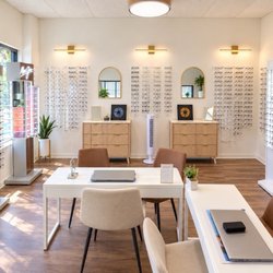 Eyedeal Vision - Downtown Clermont - Eyeglasses