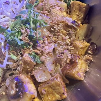 Pad Thai Cafe - Drunken Noodles Tofu - Thai Near Me - Murfreesboro, Tennessee