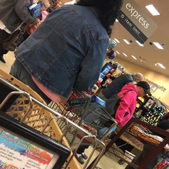 Safeway - Chaos! I counted 15 carts in line!! - Grocery Near Me - Yakima, Washington Safeway - Chaos! I counted 15 carts in line!! - Grocery Near Me - Yakima, Washington