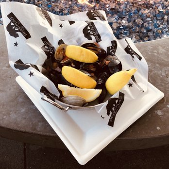 Bear Flag Fish - Clam and mussels - Seafood Near Me - Huntington Beach, California Bear Flag Fish - Clam and mussels - Seafood Near Me - Huntington Beach, California