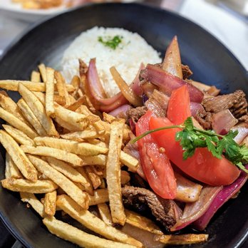 Limon - Lomo Saltado - Beef stir fry - Tapas/Small Plates Near Me - Burlingame, California Limon - Lomo Saltado - Beef stir fry - Tapas/Small Plates Near Me - Burlingame, California