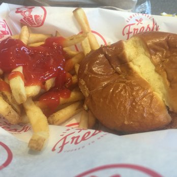 Slim Chickens - Southern Near Me - Dallas, Texas