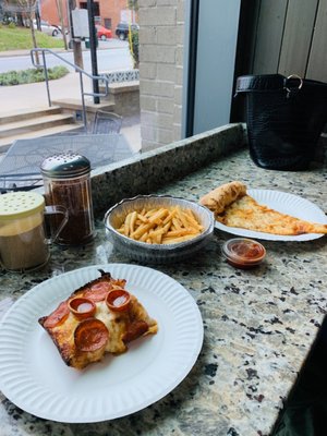Triple Jays Pizza Bar by null