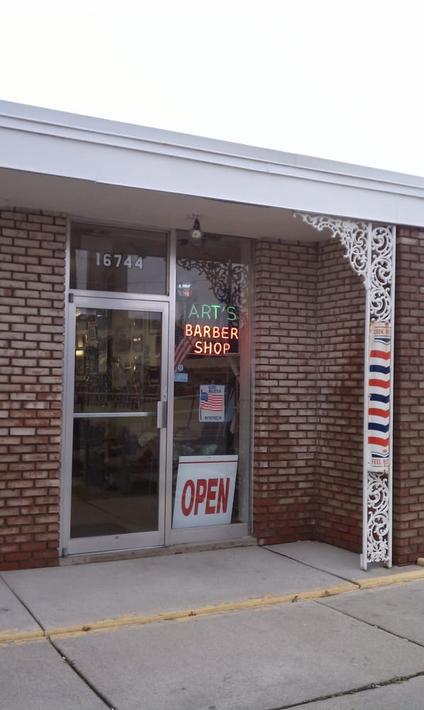 Art's Barber Shop Logo