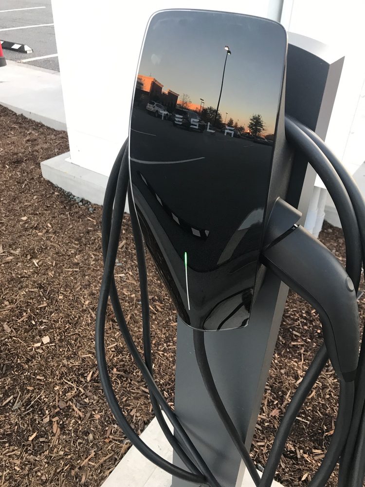 TESLA SUPERCHARGER Updated June 2024 240 Harvey St, WinstonSalem