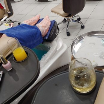 Modern Nails Lounge & Spa - Hot Wax, Whisky Water, Mimosa.. - Nail Salons Near Me - Watauga, Texas