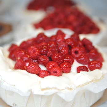 Le Pain Quotidien - Bakeries Near Me - Brussels, BRU Le Pain Quotidien - Bakeries Near Me - Brussels, BRU