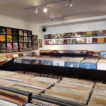 Sonorama - Vinyl Records Near Me - Montreal, Quebec Sonorama - Vinyl Records Near Me - Montreal, Quebec