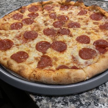 Big Ed's Pizza - Large pepperoni - Pizza Near Me - Oak Ridge, Tennessee