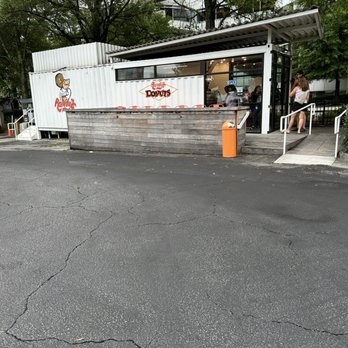 Randy’s Donuts - Donuts Near Me - Atlanta, Georgia