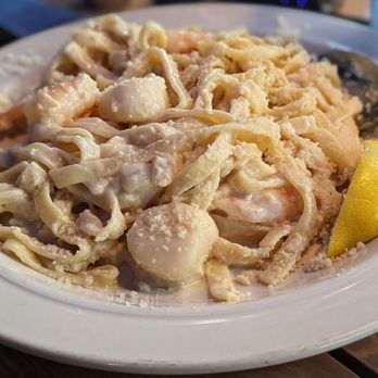 Joe's Bar & Grill - Seafood Alfredo pasta - New American Near Me - North Myrtle Beach, South Carolina