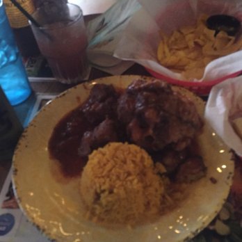 Embargo '62 - Oxtail Yellow Rice Sweet Plantains - Cocktail Bars Near Me - Chattanooga, Tennessee