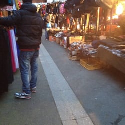 Marché des Quatre Chemins - Marches dea 4 chemins street  view