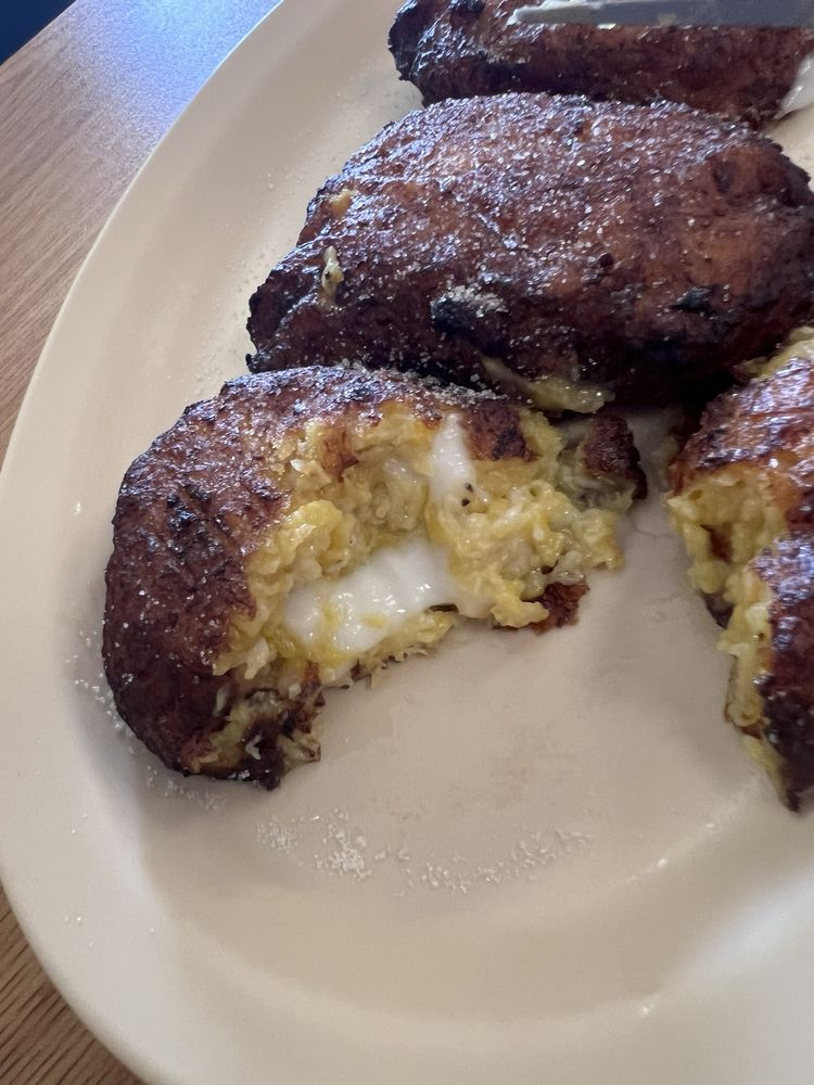 Food from El Triunfo Restaurant