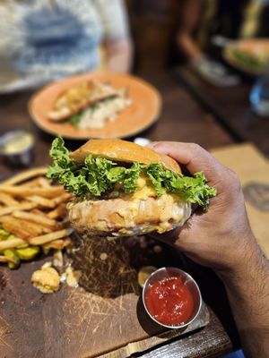 B2 Bistro + Bar by null