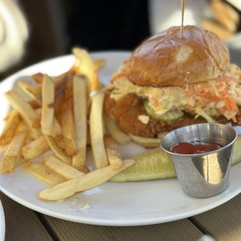matchbox - Crispy Chicken Sandwich - New American Near Me - Washington, DC, District of Columbia